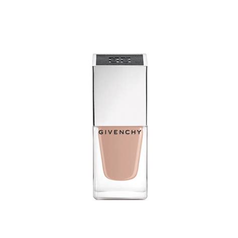 Givenchy Le Vernis Nail Lacquer 02 Beige Mousseline Review